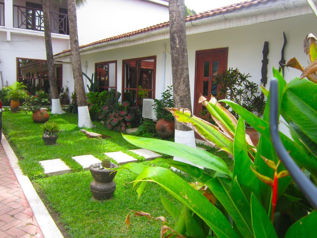 Laparadiseinn อักกรา ภายนอก รูปภาพ